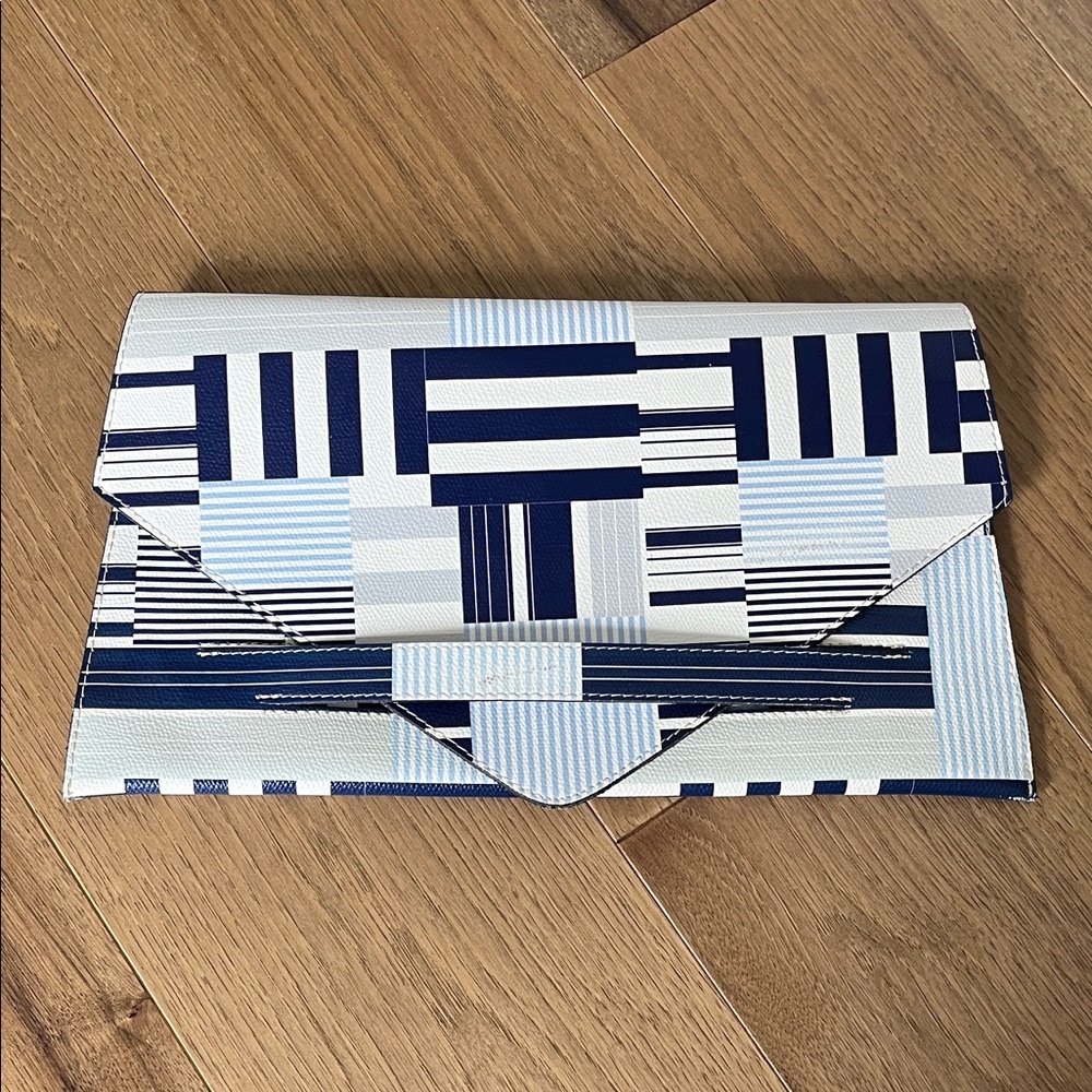 Vittoria Napoli Italian Leather Envelope Clutch – Blue Geometric Striped Print - Picture 5 of 8